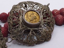 antiker Rosenkranz gefärbt