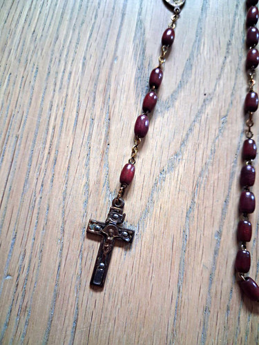 Rosenkranz mit braunen perlen - rosenkranz,